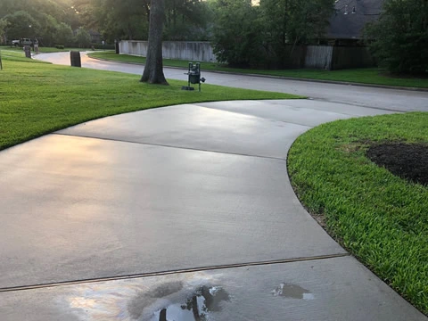 House washing adding driveway